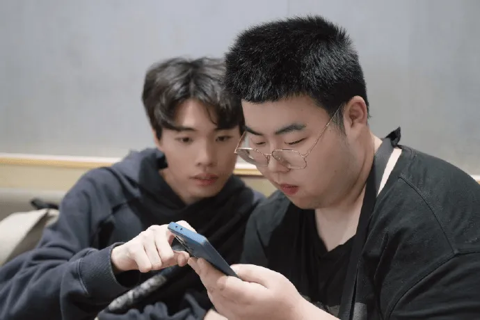 进军季后赛！狼队邮报：瞄准上海 乐乐再次提名赛季最佳