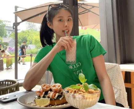 王思雨为女篮热身赛热身：错过了谁都会难过好吗？