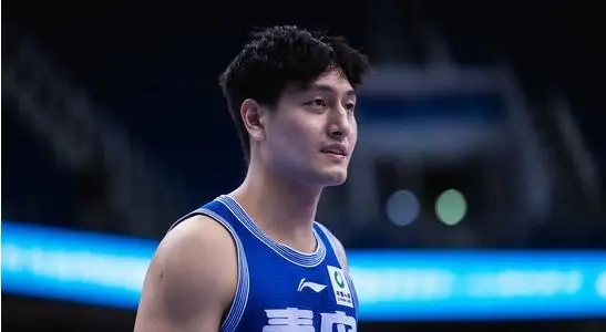 状元再就业！媒体人：状元俊轩休赛期接受CBA部分球队试训