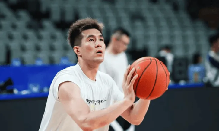快递公司道歉！郭艾伦：服务业要认真对待每一位顾客