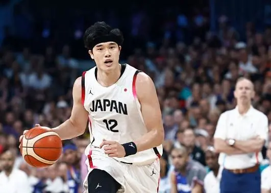 战斗吧！渡边雄太二攻拿下6分日本二攻25-14巴西