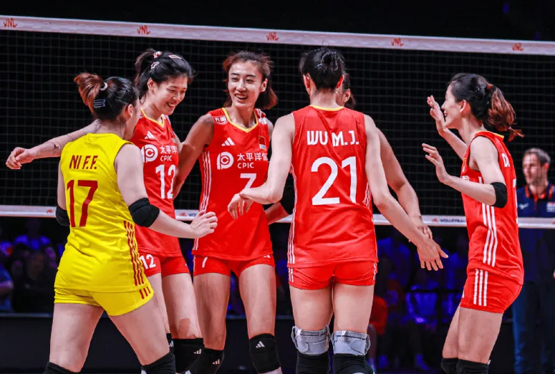 媒体人：奥运会之前 很多人认为中国女篮的表现可能比女排更好